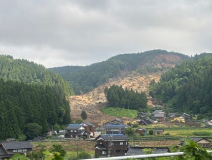 土砂崩れ